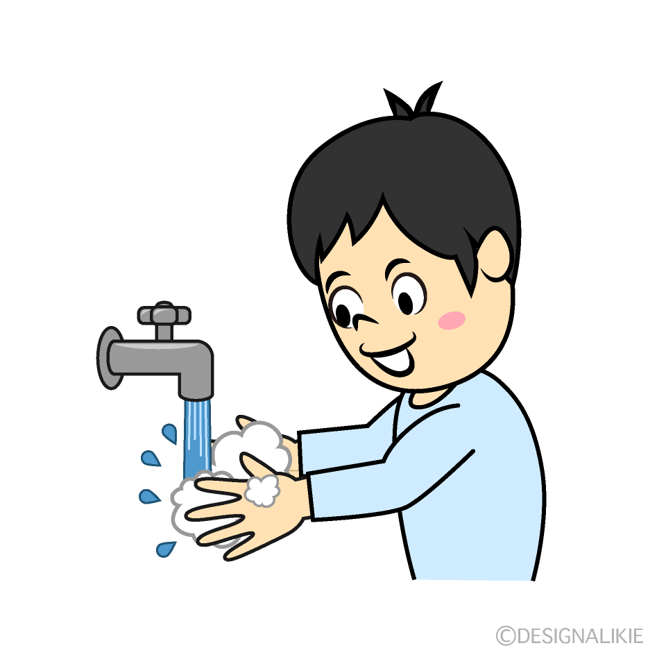 水道で手洗いする男の子