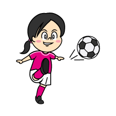 サッカーボールをシュートする女の子